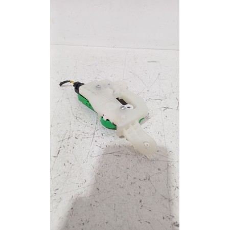 Recambio de motor tapa combustible para kia ceed (cd) 1.0 t-gdi referencia OEM IAM 81550G3000  