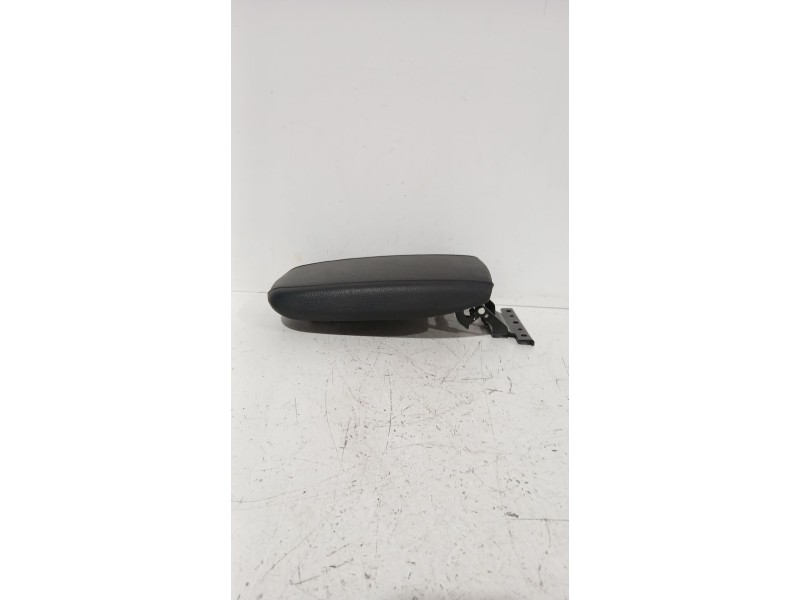 Recambio de apoyabrazos central para kia ceed (cd) 1.0 t-gdi referencia OEM IAM 84660J7000WK  