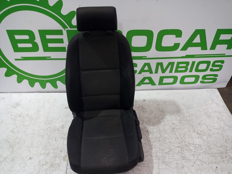 Recambio de asiento delantero izquierdo para audi a6 berlina (4f2) 2.4 referencia OEM IAM 4F081105  
