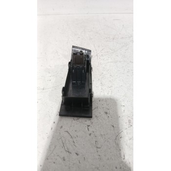 Recambio de mando elevalunas trasero izquierdo para skoda fabia iii station wagon (nj5) 1.0 tsi referencia OEM IAM 6V0959855  