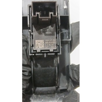 Recambio de mando elevalunas delantero derecho para skoda fabia iii station wagon (nj5) 1.0 tsi referencia OEM IAM 6V0959855  