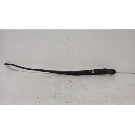 Recambio de brazo limpia delantero derecho para toyota yaris (_p9_) 1.33 vvt-i (nsp90_) referencia OEM IAM 852110D070  