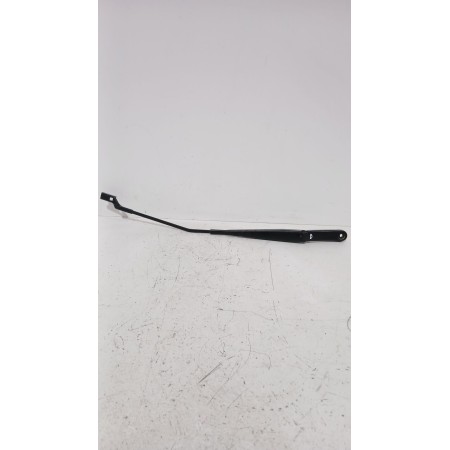 Recambio de brazo limpia delantero derecho para skoda fabia iii station wagon (nj5) 1.0 tsi referencia OEM IAM 6V1955410B  