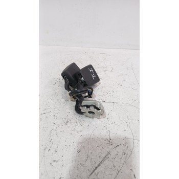 Recambio de enganche cinturon trasero izquierdo para skoda fabia iii station wagon (nj5) 1.0 tsi referencia OEM IAM 6V0857739F  