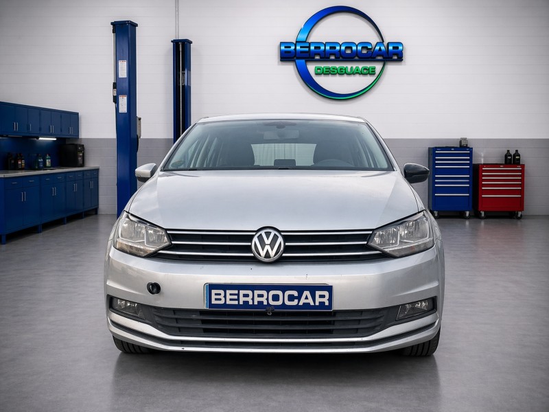 VOLKSWAGEN TOURAN (5T1)
