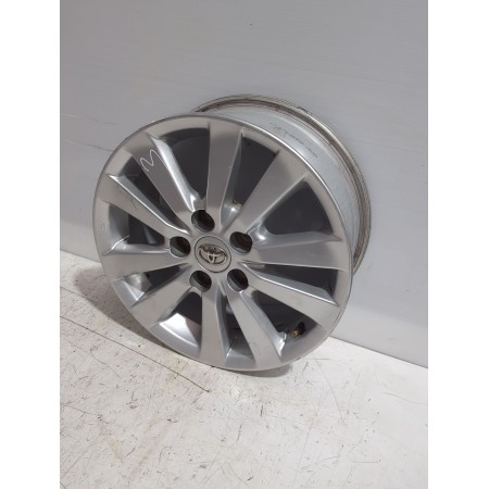 Recambio de llanta para toyota auris (_e15_) 1.6 (zre151_) referencia OEM IAM 4261102790  