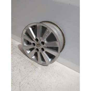 Recambio de llanta para toyota auris (_e15_) 1.6 (zre151_) referencia OEM IAM 4261102790  
