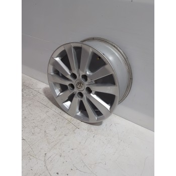 Recambio de llanta para toyota auris (_e15_) 1.6 (zre151_) referencia OEM IAM 4261102790  