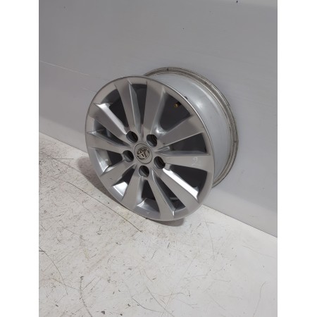 Recambio de llanta para toyota auris (_e15_) 1.6 (zre151_) referencia OEM IAM 4261102790  