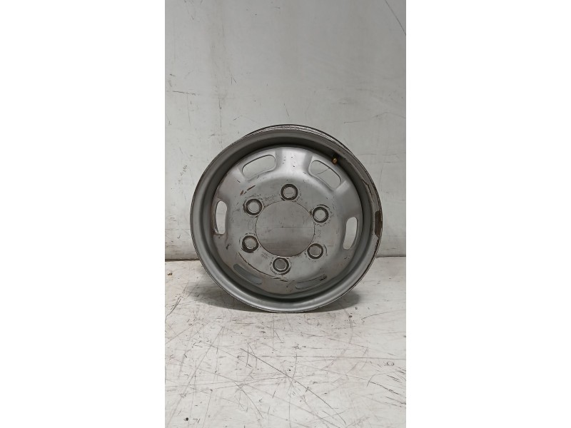 Recambio de llanta para iveco daily caja cerrada (1999 =>) 2.8 diesel cat referencia OEM IAM 504003566  