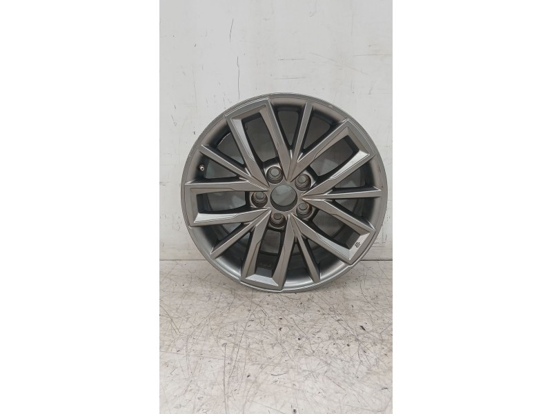Recambio de llanta para toyota corolla station wagon (_e21_) 1.8 hybrid (zwe211) referencia OEM IAM 42611Yy850  