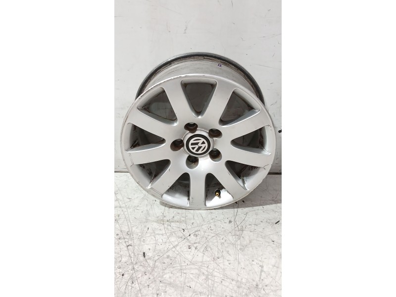 Recambio de llanta para volkswagen passat berlina (3b3) advance referencia OEM IAM 3B0601025K  