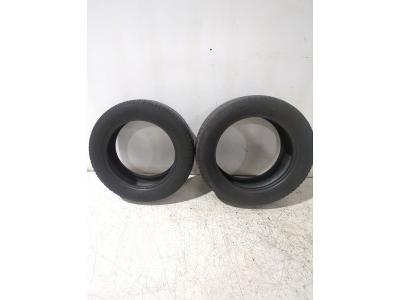 Recambio de neumaticos para toyota auris (_e15_) 1.6 (zre151_) referencia OEM IAM 20555R16  