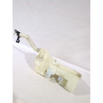 Recambio de deposito limpia para mitsubishi colt vi (z3_a, z2_a) 1.1 (z31a, z32a) referencia OEM IAM 8260A019  