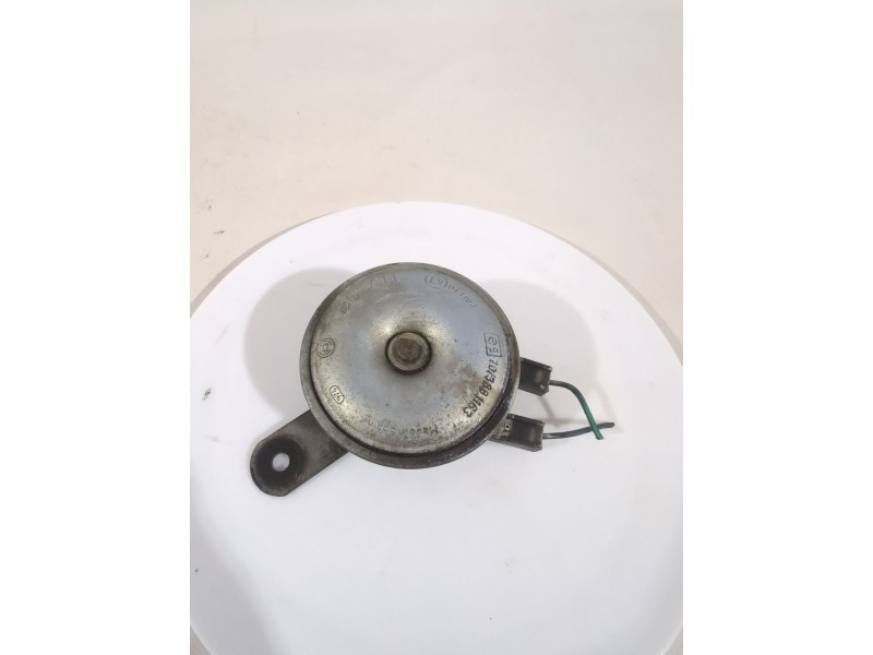 Recambio de claxon para mitsubishi colt vi (z3_a, z2_a) 1.1 (z31a, z32a) referencia OEM IAM MR957449 / E9011163  