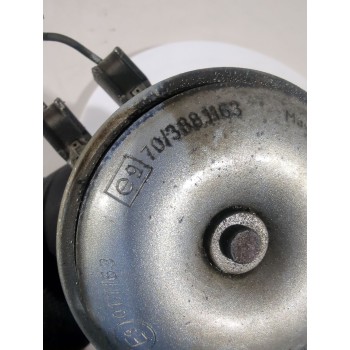 Recambio de claxon para mitsubishi colt vi (z3_a, z2_a) 1.1 (z31a, z32a) referencia OEM IAM MR957449 / E9011163  