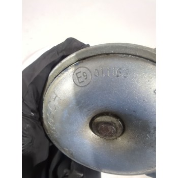 Recambio de claxon para mitsubishi colt vi (z3_a, z2_a) 1.1 (z31a, z32a) referencia OEM IAM MR957449 / E9011163  