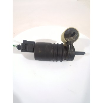 Recambio de bomba limpia para mitsubishi colt vi (z3_a, z2_a) 1.1 (z31a, z32a) referencia OEM IAM 8260A021  