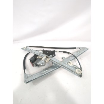 ELEVALUNAS DELANTERO IZQUIERDO 5713A071 / 0130822206 / 058FPG12V 