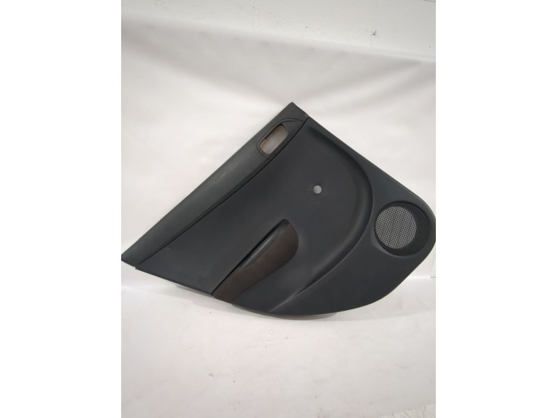Recambio de guarnecido puerta trasera izquierda para hyundai i20 i (pb, pbt) 1.2 referencia OEM IAM 833101J000  