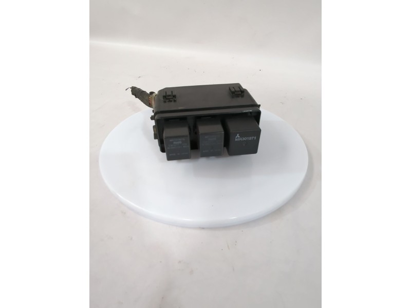 Recambio de caja reles / fusibles para peugeot 4007 (vu_, vv_) 2.2 hdi referencia OEM IAM 8565A089  