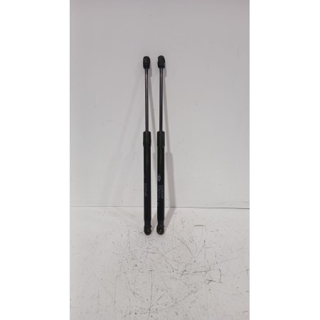 Recambio de amortiguadores maletero / porton para hyundai i20 i (pb, pbt) 1.2 referencia OEM IAM 817804P000  
