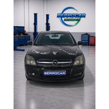 opel vectra c berlina del año 2003