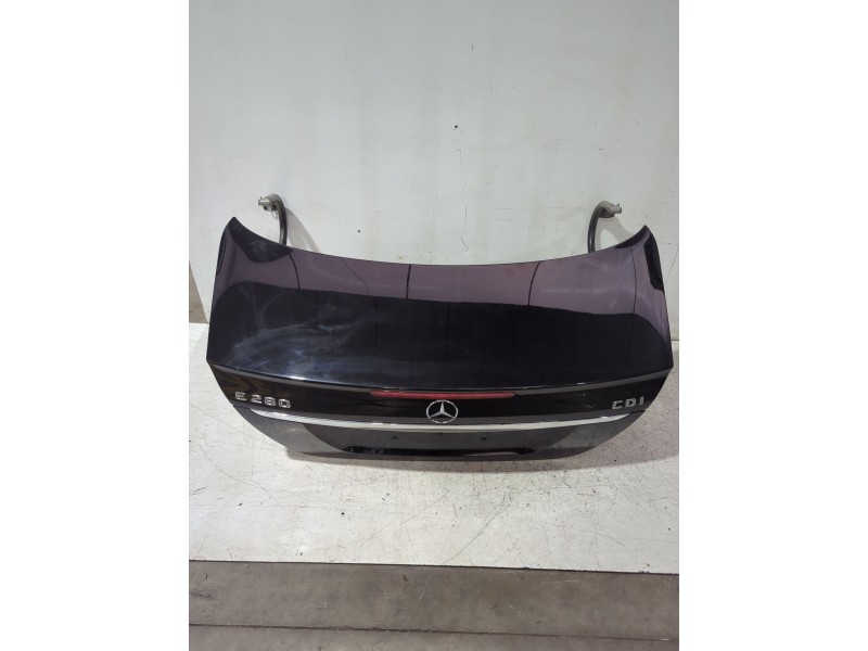Recambio de porton trasero para mercedes-benz clase e (w211) e 280 cdi (211.020) referencia OEM IAM A2117500075  