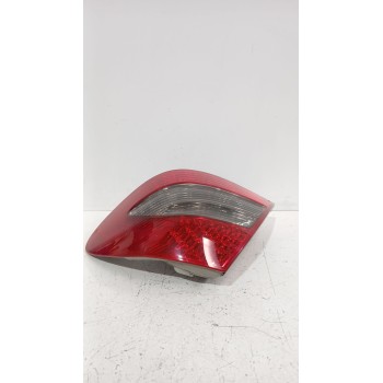 Recambio de piloto trasero derecho para mercedes-benz clase e (w211) e 280 cdi (211.020) referencia OEM IAM A2118202664  