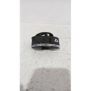 MANDO ELEVALUNAS TRASERO IZQUIERDO A2118211551 