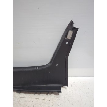 Recambio de moldura para mercedes-benz clase e (w211) e 280 cdi (211.020) referencia OEM IAM A2116900641  