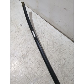 Recambio de moldura para mercedes-benz clase e (w211) e 280 cdi (211.020) referencia OEM IAM A1676903804/A1173R  