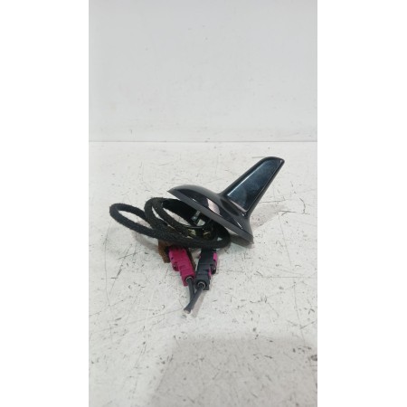 Recambio de antena para mercedes-benz clase e (w211) e 280 cdi (211.020) referencia OEM IAM A2118205575  