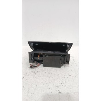 Recambio de cenicero para mercedes-benz clase e (w211) e 280 cdi (211.020) referencia OEM IAM A2116802852  