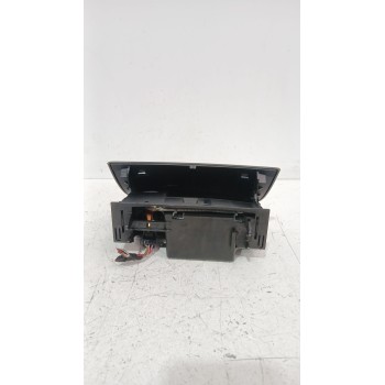 Recambio de cenicero para mercedes-benz clase e (w211) e 280 cdi (211.020) referencia OEM IAM A2116802852  