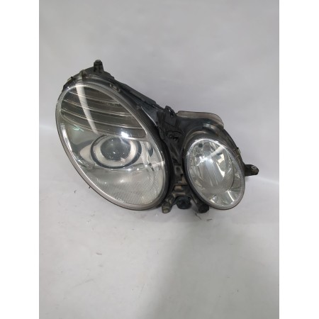 Recambio de faro derecho para mercedes-benz clase e (w211) e 280 cdi (211.020) referencia OEM IAM 2118200261  