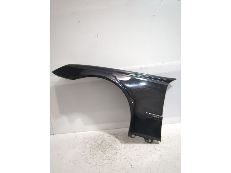 Recambio de aleta delantera izquierda para mercedes-benz clase e (w211) e 280 cdi (211.020) referencia OEM IAM 2118801318  