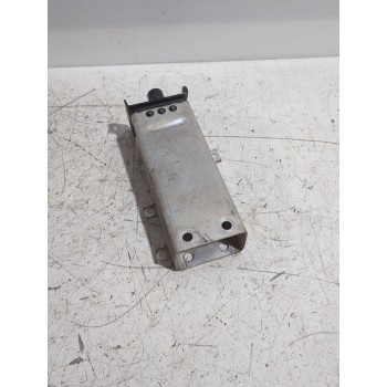 PUNTERA PARAGOLPES DELANTERA DERECHA A2466200195 