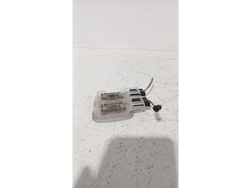 Recambio de piloto matricula para mercedes-benz clase e (w211) e 280 cdi (211.020) referencia OEM IAM 0375452528  