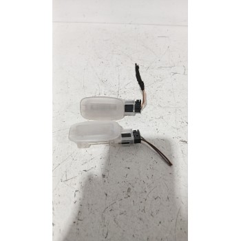 Recambio de piloto matricula para mercedes-benz clase e (w211) e 280 cdi (211.020) referencia OEM IAM 0375452528  