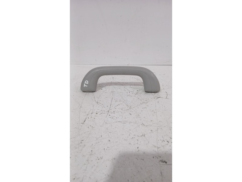 Recambio de asidero techo trasero derecho para hyundai i20 i (pb, pbt) 1.2 referencia OEM IAM 853421J000  