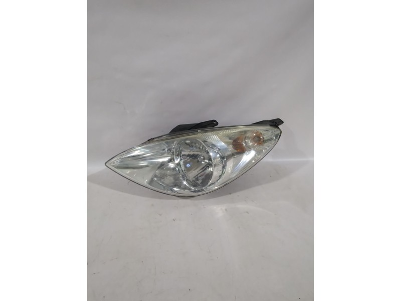Recambio de faro izquierdo para hyundai i20 i (pb, pbt) 1.2 referencia OEM IAM 921014P000  