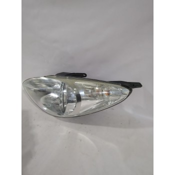 Recambio de faro izquierdo para hyundai i20 i (pb, pbt) 1.2 referencia OEM IAM 921014P000  