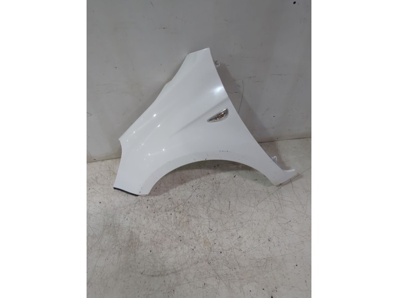 Recambio de aleta delantera izquierda para hyundai i20 i (pb, pbt) 1.2 referencia OEM IAM 663111J000  