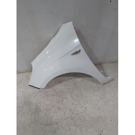 Recambio de aleta delantera izquierda para hyundai i20 i (pb, pbt) 1.2 referencia OEM IAM 663111J000  