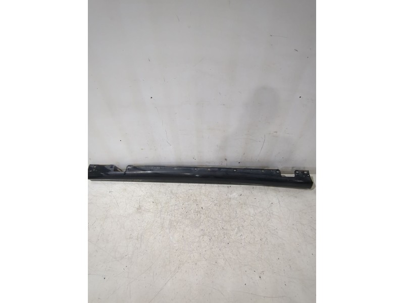 Recambio de faldon lateral para mercedes-benz clase e (w211) e 280 cdi (211.020) referencia OEM IAM A2116980454  