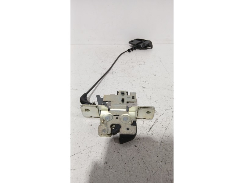 Recambio de cerradura puerta trasera izquierda para mercedes-benz clase e (w211) e 280 cdi (211.020) referencia OEM IAM A2119201