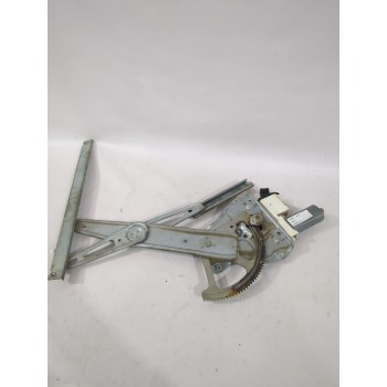 Recambio de elevalunas delantero izquierdo para toyota corolla (_e12_) 2.0 d-4d (cde120r_, cde120l_) referencia OEM IAM 69820021