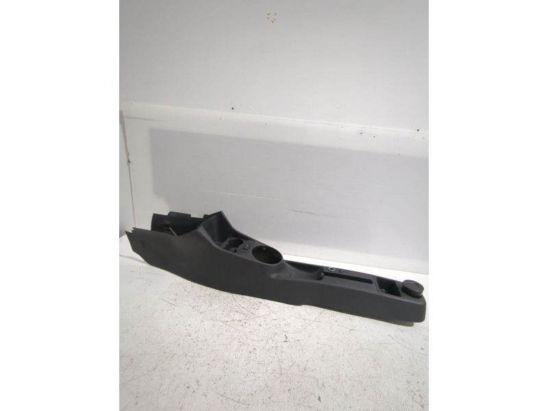Recambio de consola central para skoda fabia ii (542) 1.2 referencia OEM IAM 5J0863739 / 5J0863241  