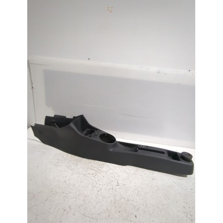 Recambio de consola central para skoda fabia ii (542) 1.2 referencia OEM IAM 5J0863739 / 5J0863241  